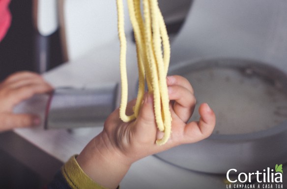 Spaghettoni allo zafferao e tre pomodori-1R