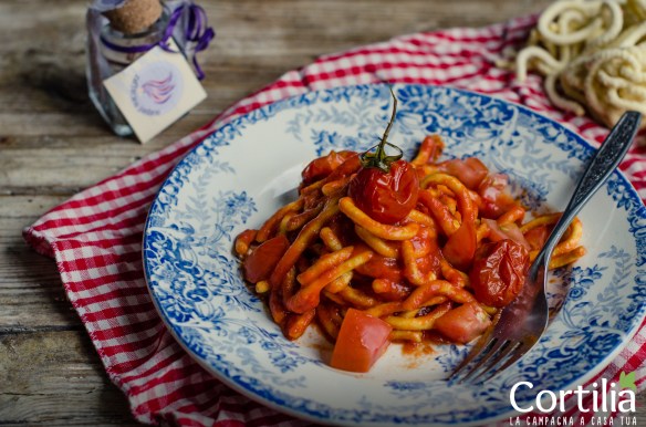 Spaghettoni allo zafferao e tre pomodori-R